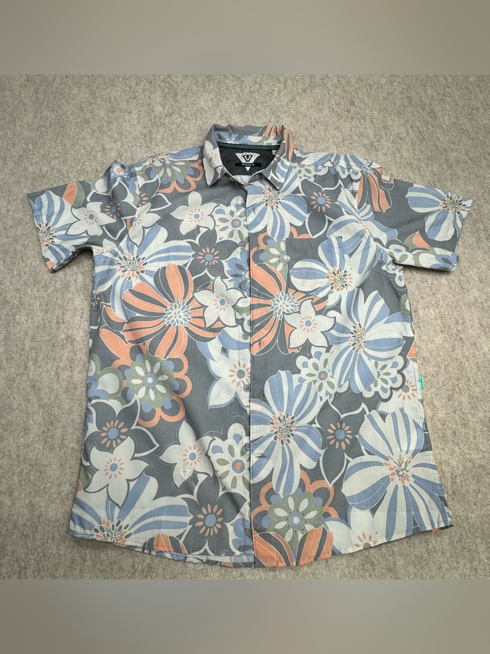 VISSLA Gray Button-Up Shirt with Blue & Peach Floral Print